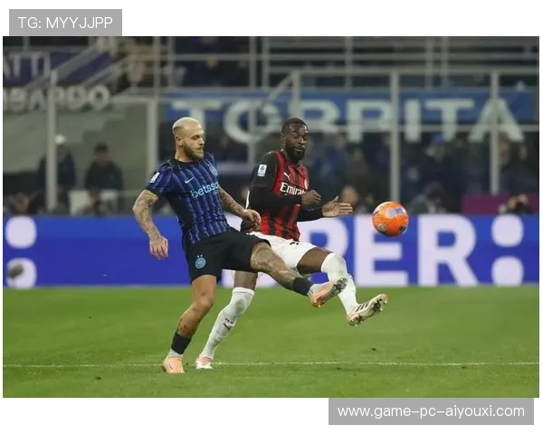 意甲米兰角球战术收成，门前高点优势明显