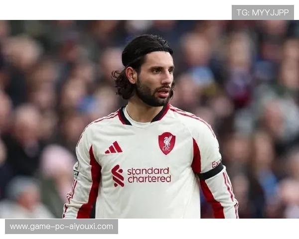 索博斯洛伊吊射越过门将直奔网窝