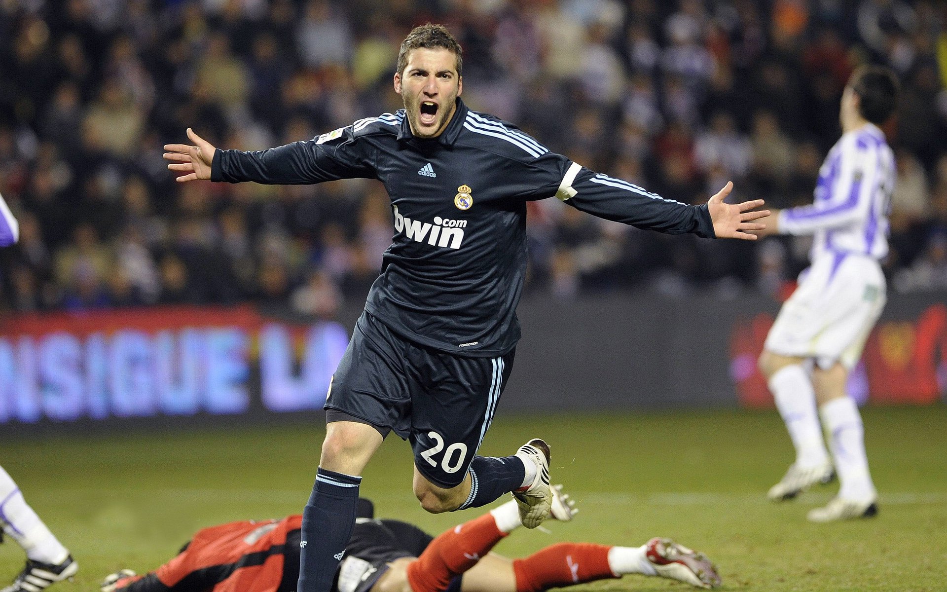 2025年电子竞技运动会报名火热，精彩赛事不断，电子竞技将在2024年进入奥运会